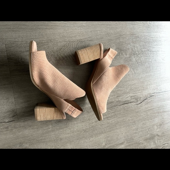 Cole Haan Women’s Grand Os Callista Open Peep Toe Ankle Bootie / Beige Blush 8.5 - Picture 9 of 10